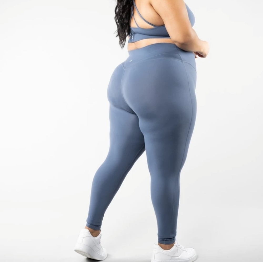 Buffbunny - Legacy Leggings (Medium)